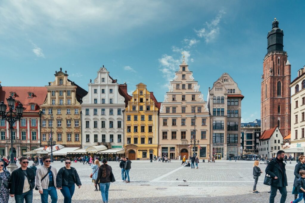 Kolorowe kamienice na wrocławskim Rynku